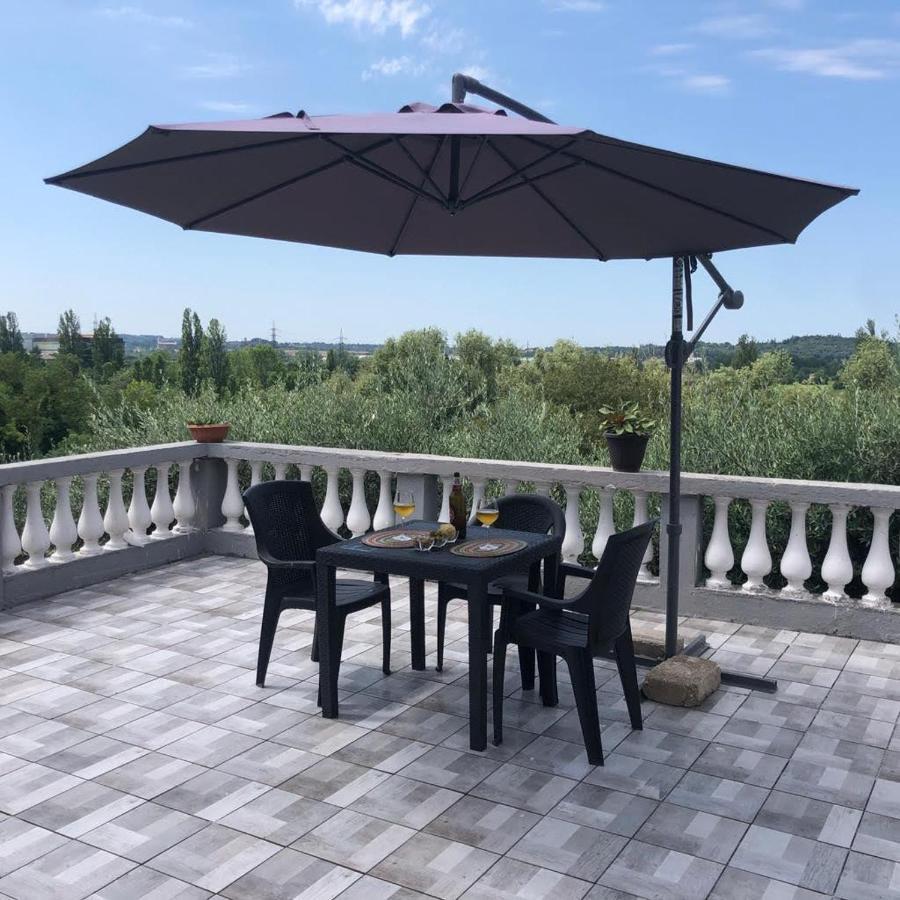 Riverview67 Salionze Dış mekan fotoğraf